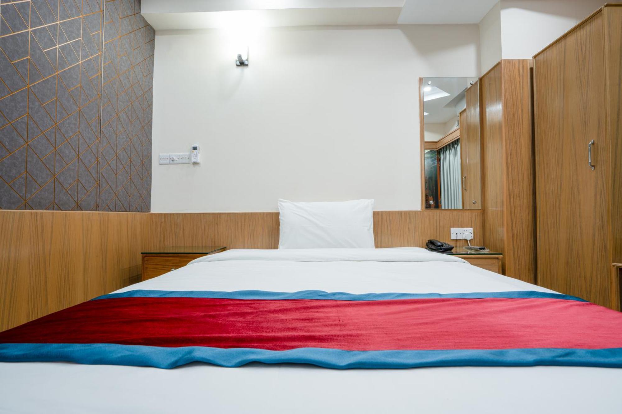 Hotel Safa Residency - Дакка Экстерьер фото
